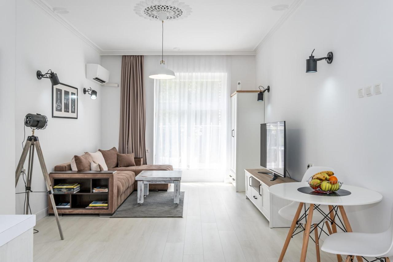 Jazz & Wine - Luxury Apartment By The Sea & Parking & Hbo & Netflix ヴァルナ エクステリア 写真