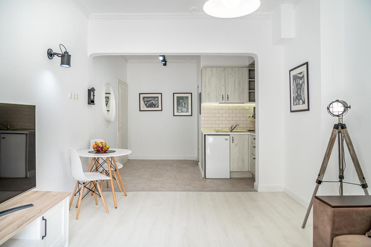 Jazz & Wine - Luxury Apartment By The Sea & Parking & Hbo & Netflix ヴァルナ エクステリア 写真